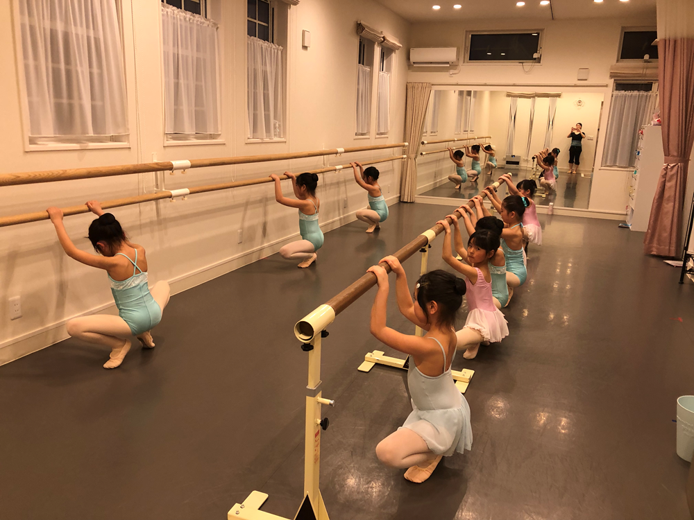 名取市でボディメンテナンスのためのバレエ教室も開設